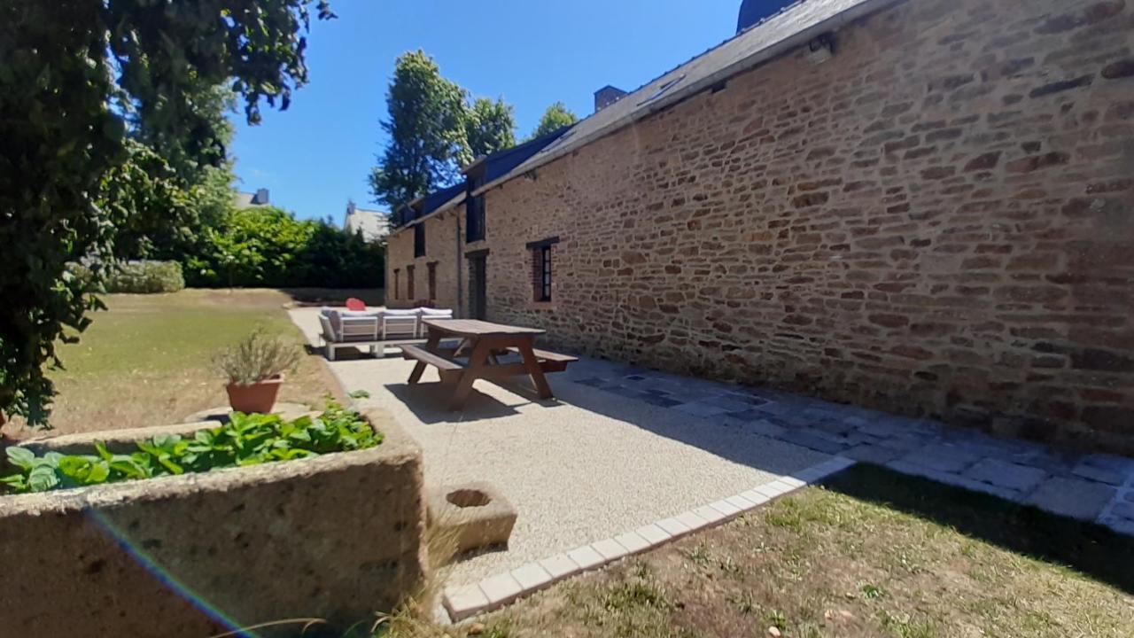 Petit Manoir Proche Dinan - Chambre D'Hotes Lanvallay Zewnętrze zdjęcie