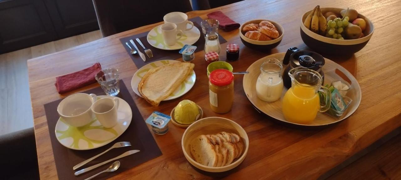 Petit Manoir Proche Dinan - Chambre D'Hotes Lanvallay Zewnętrze zdjęcie