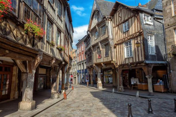 Petit Manoir Proche Dinan - Chambre D'Hotes Lanvallay Zewnętrze zdjęcie